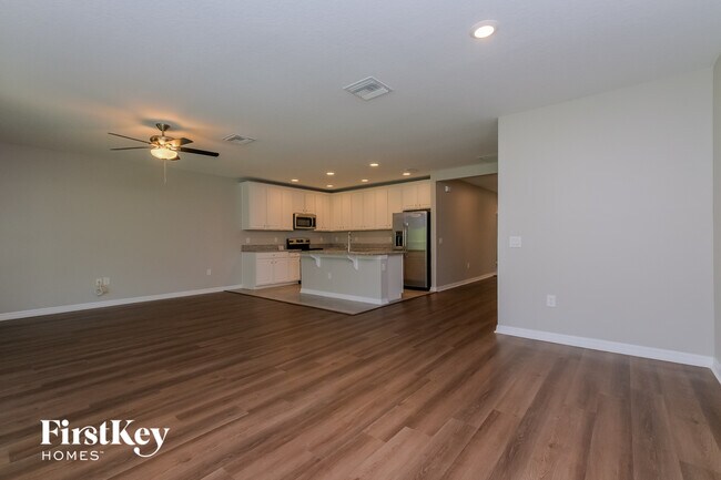 Photo - 18750 Alfaro Loop