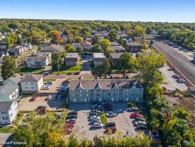 Photo - $995 | 2 Bedroom, 1 Bathroom Apartment | C...