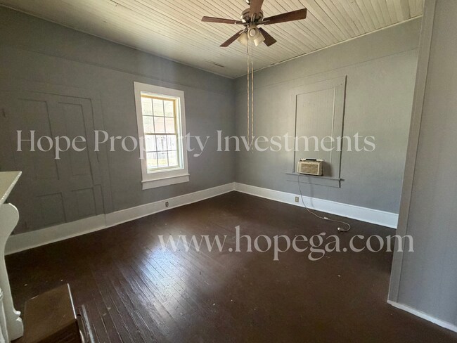 122 Grady Smith St