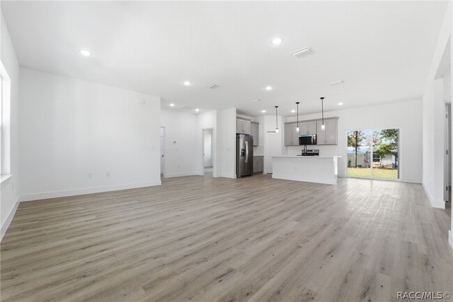 Photo - 2275 W Linden Dr