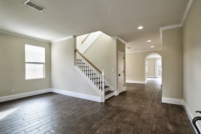 Photo - 1804 Waterfall Dr