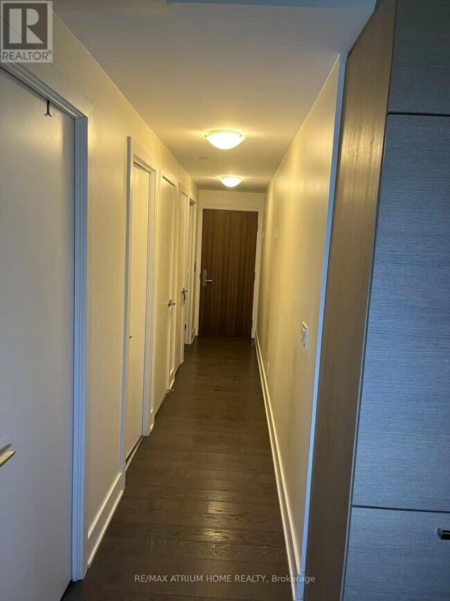 Photo - 200 Bloor St W Unité 1106