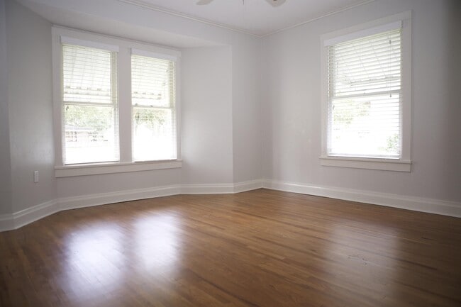 Photo - 713 E Obryant St