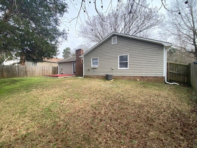 Photo - 1/2 MO/OFF SPECIAL - Mint Hill Area- Updated 3 bed/2 bath -Ranch with garage and fence