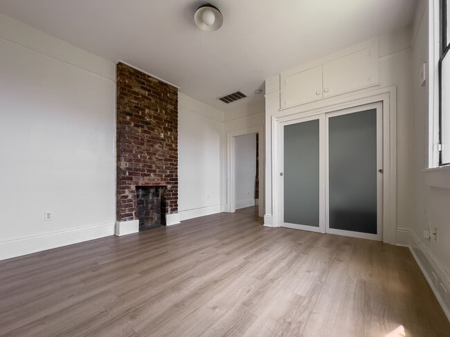 Photo - 1730 Allen St