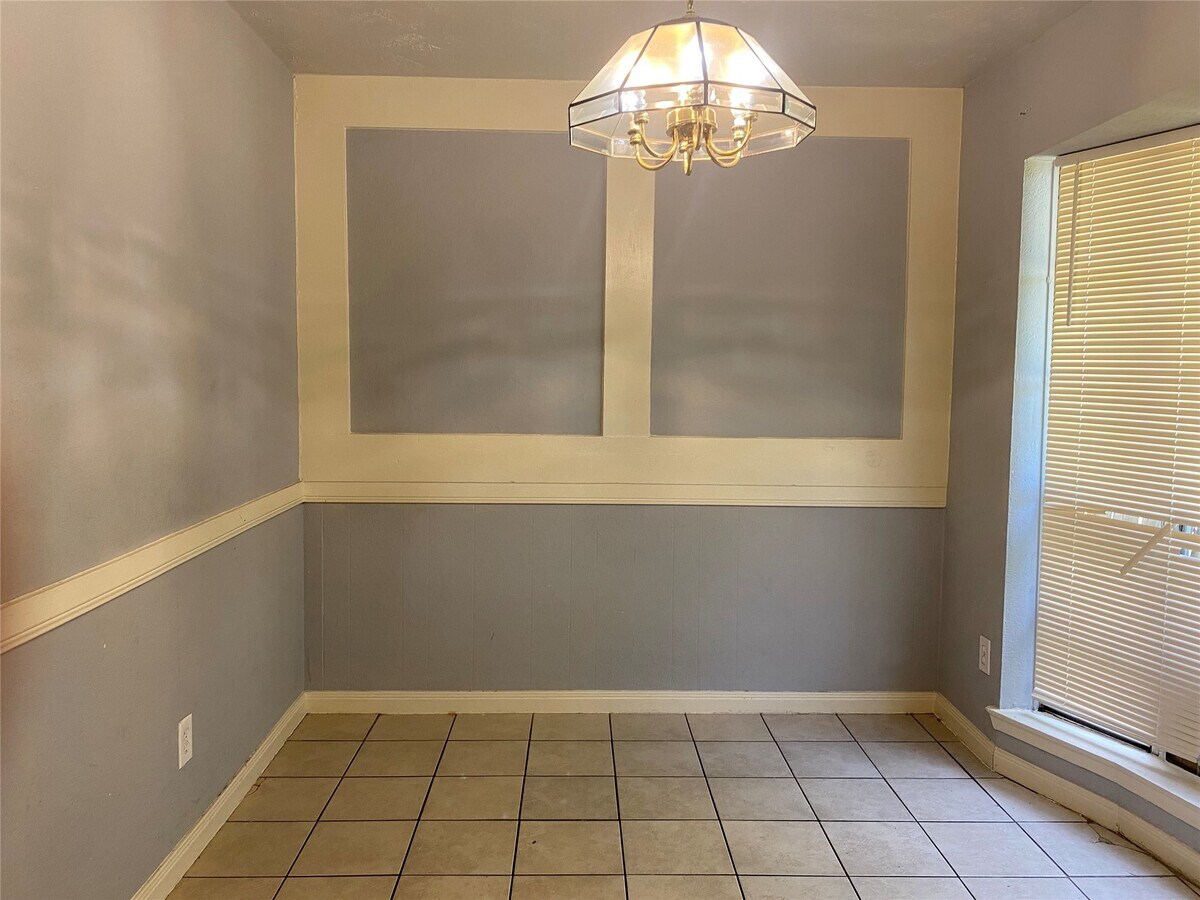 Photo - 10834 Sela Ln