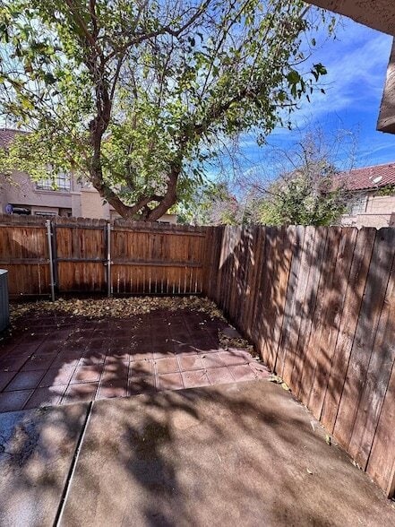 Photo - 4901 E Kelton Ln