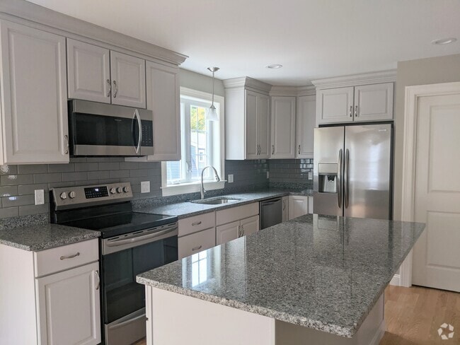 Building Photo - 18 Borselli Dr Unit 6 Rental