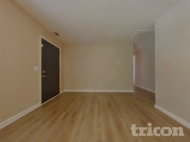 325 Cinda Leigh Dr