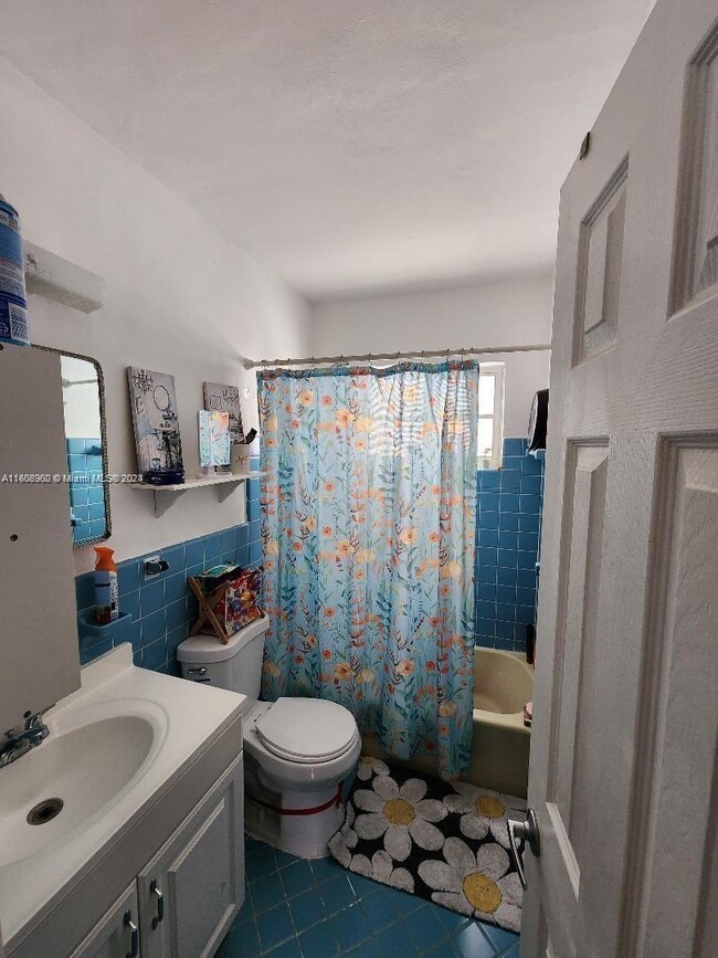 Photo - 7315 Byron Ave