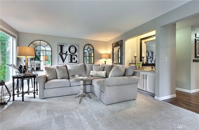 Photo - 310 39th Ave Ct NW