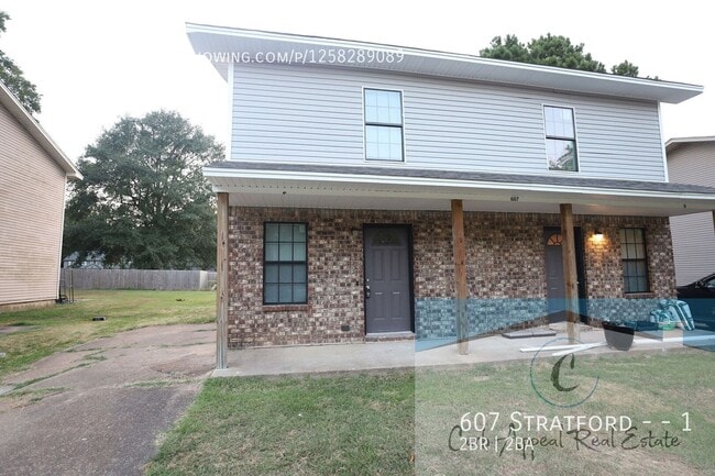 Building Photo - 607 Stratford Dr Unit 1