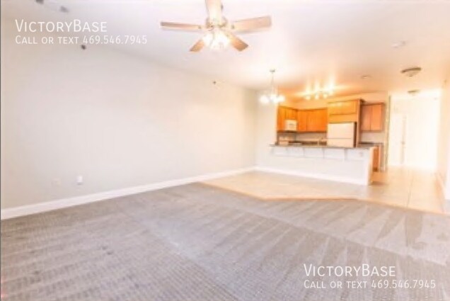 Photo - 210 Creekside Ln