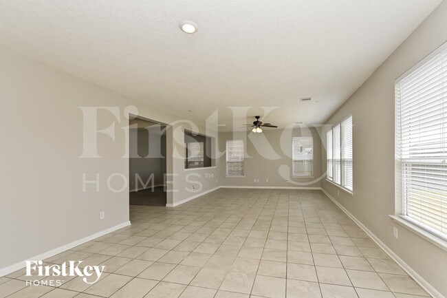 Photo - 5139 Castle Discordia St