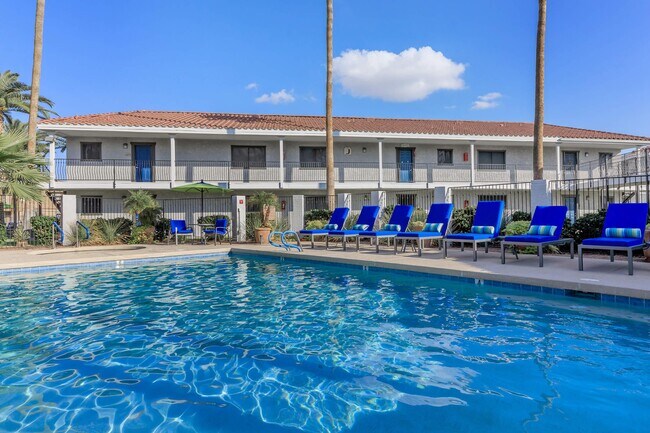 Mesa Royale Apartments
