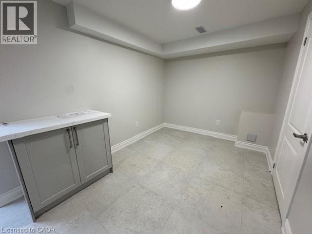 Photo - 208 Pineglen Cres Unit Lower