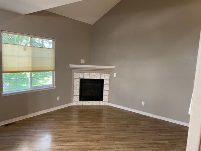Photo - 3 bed 3 bath townhome - Ready 4/10/26