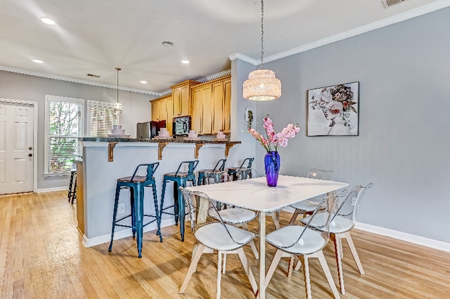 Photo - 125 Acapella Ave