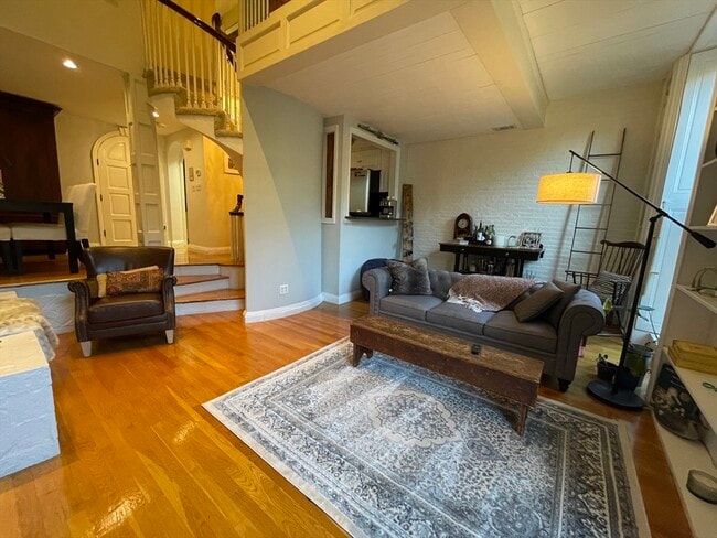 Photo - 124 Beacon St Unit 3F