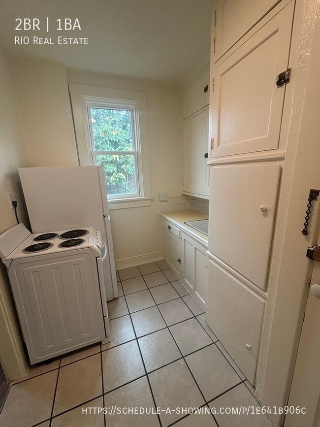 Photo - 1329 E 11th Ave Unit 9