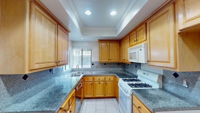 Photo - Beautiful 2 Bedroom Home in Costa Mesa