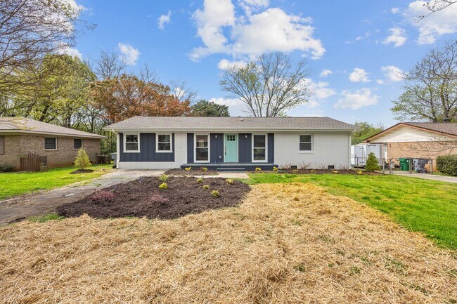 Ranch Home in Windsor Park! - Ranch Home in Windsor Park!