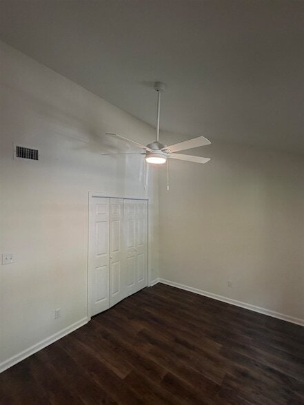 2212 Paul Russell Cir