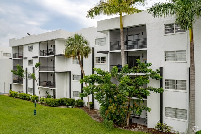 The Luxe at Boca II