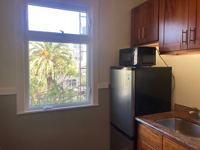 Photo - 2255 Market St