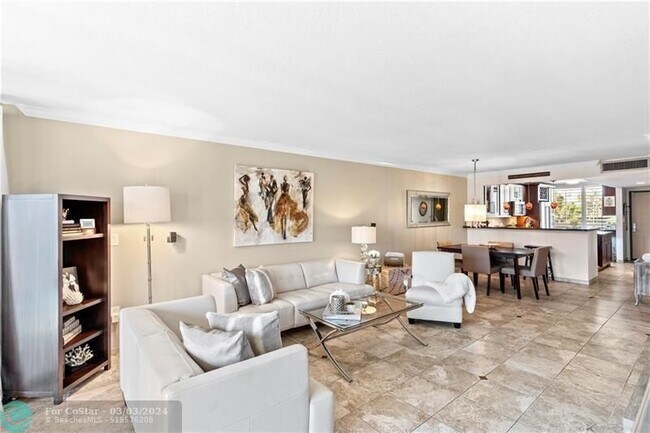 Photo - 1100 SE 5th Ct Unit 57