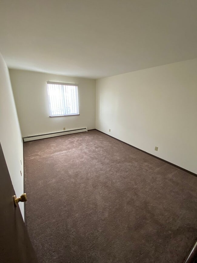 Photo - Village Apartments (St. Pt.)