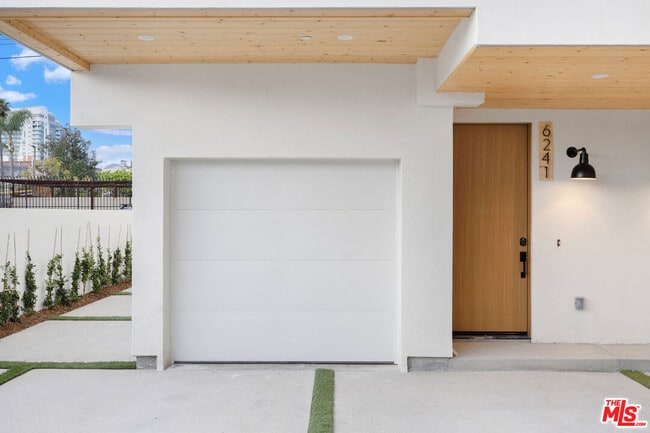 Photo - 6241 Banner Ave