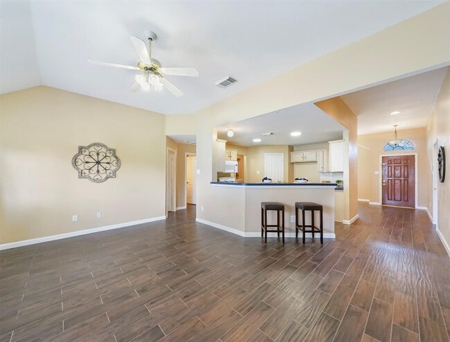 Photo - 5219 Bay Pines Dr