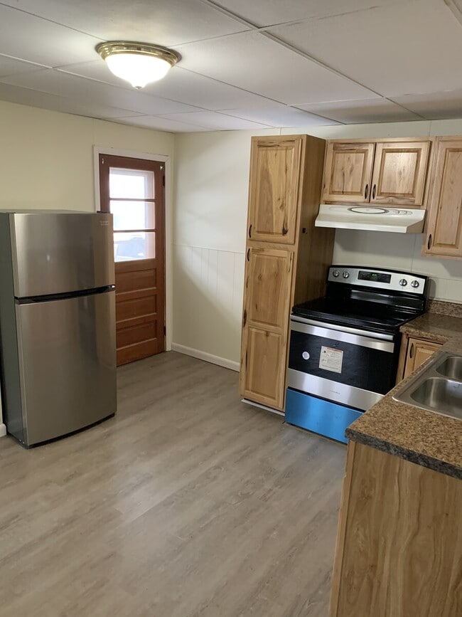 Photo - 145 - 147 Elm Unit 145