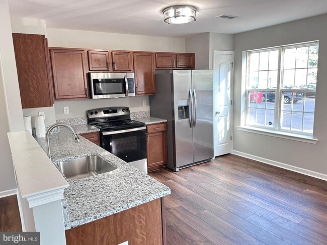 Photo - 220 South St