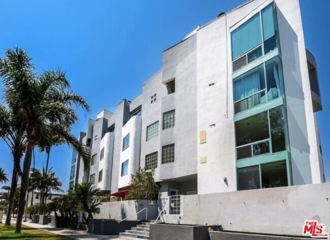 Building Photo - 401 California Ave Rental