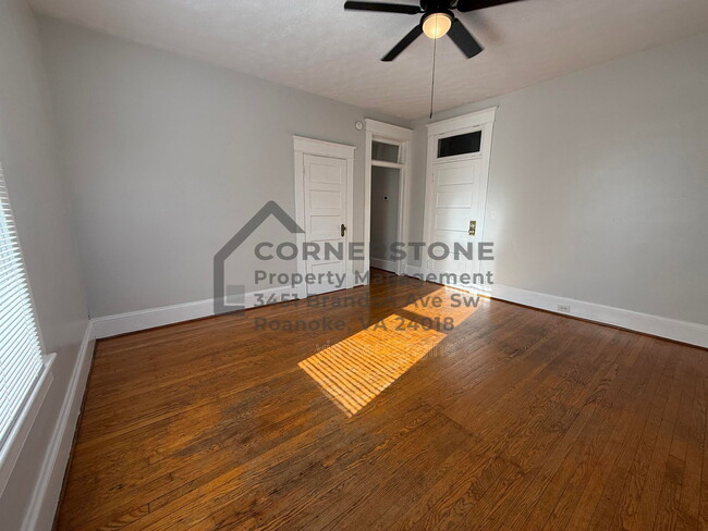 Photo - 420 Allison Ave SW Unit Apt 3