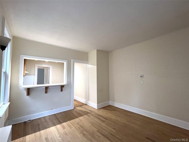 Building Photo - 241 W Broadway Unit 1