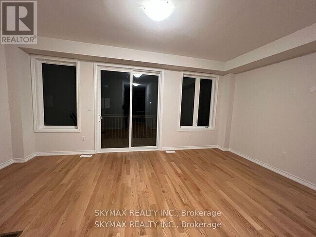 Photo - 96 Halliford Pl