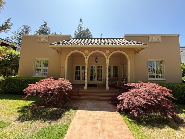 Building Photo - TIMELESS 1920s SPANISH COLONIAL FOUR BEDRO... Rental