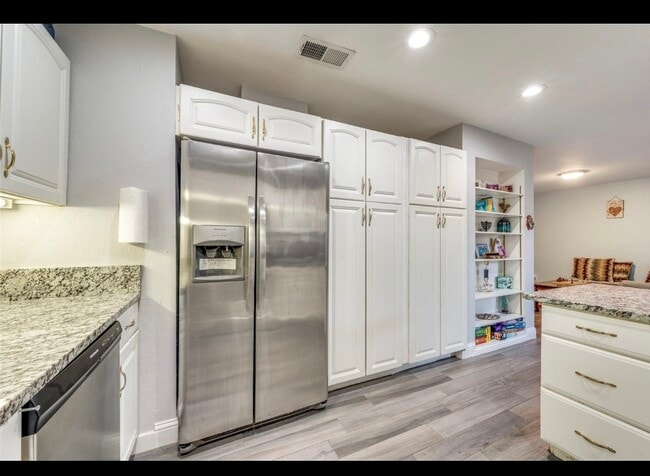 Photo - 5705 Harvest Hill Rd Unit 1029