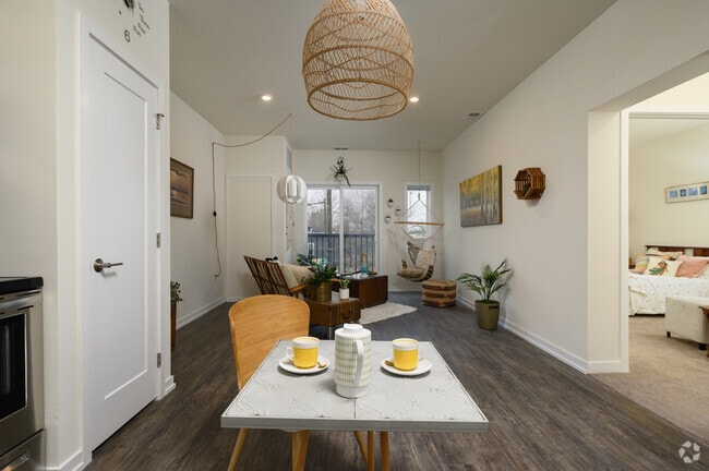 1BR, 1BA - Kitchen/living space