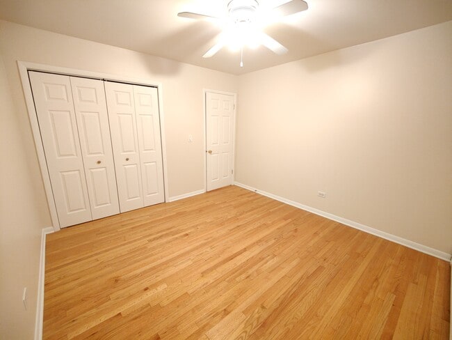 Bedroom - 1283 E Washington St Unit H