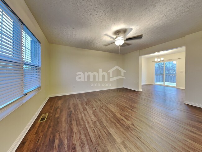 Photo - 10319 Stonewall Ct