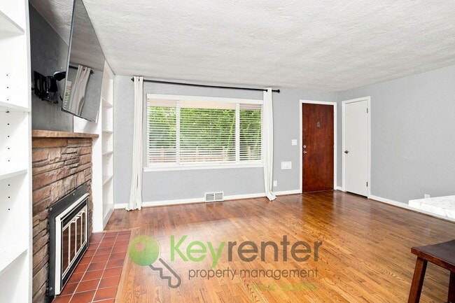 Photo - 8835 35th Ave SW