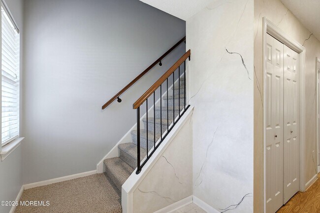 Photo - 702 Carnation Dr