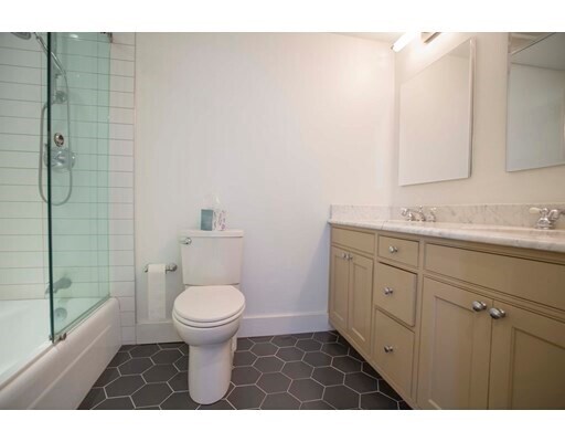 Photo - 42 Mount Vernon St Unidad 4C