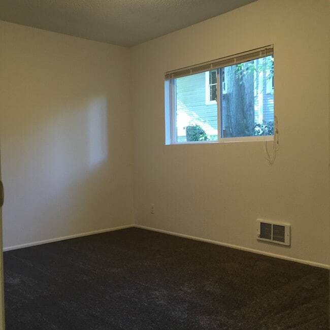 Photo - Great 2 BR/1 BA duplex unit available!