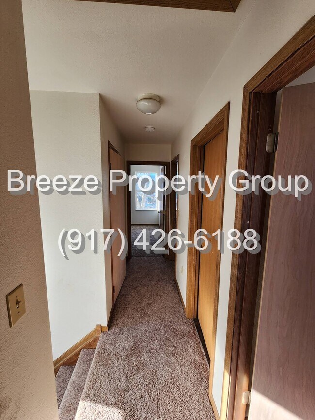 Photo - 918 E Bancroft St