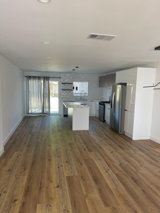 Photo - 7051 Garden Grove Ave